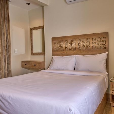 Lotus Inn Kafret el-Gabal エクステリア 写真
