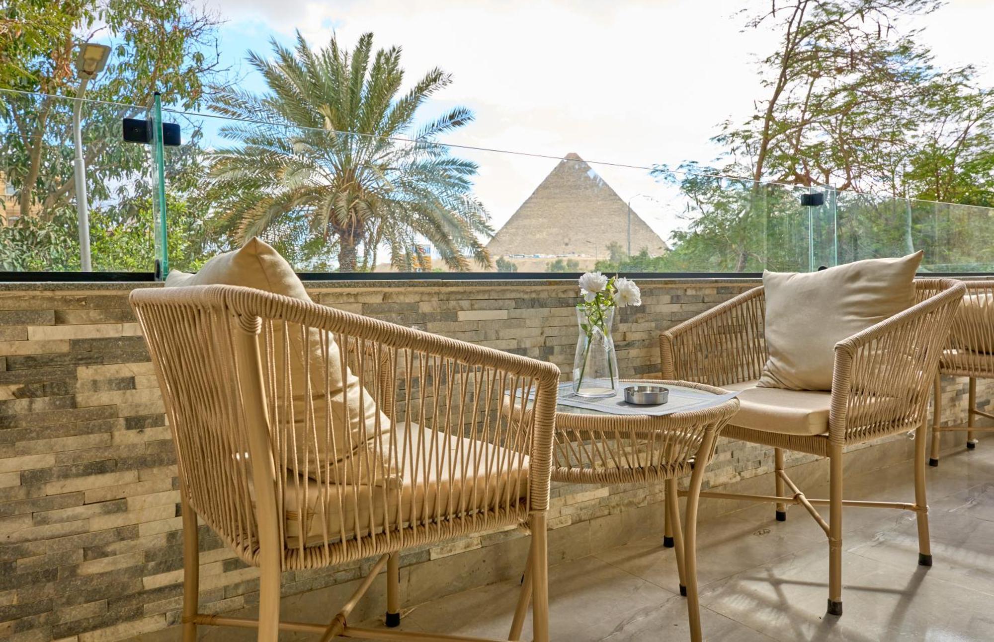 Lotus Inn Kafret el-Gabal エクステリア 写真